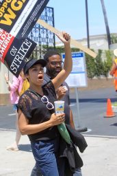 Rosario Dawson – SAG AFTRA Strike at Paramount in Los Angeles 07/17/2023
