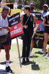 Rosario Dawson - Supports the SAG-AFTRA Strike in LA 07/14/2023
