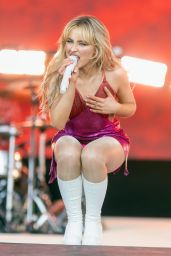 Sabrina Carpenter - British Summer Time at Hyde Park in London 07/02/2023