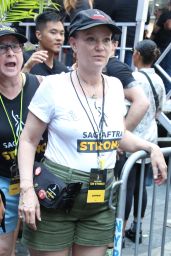 Samantha Mathis – “Rock the City for a Fair Contract” Rally at Times Square 07/25/2023