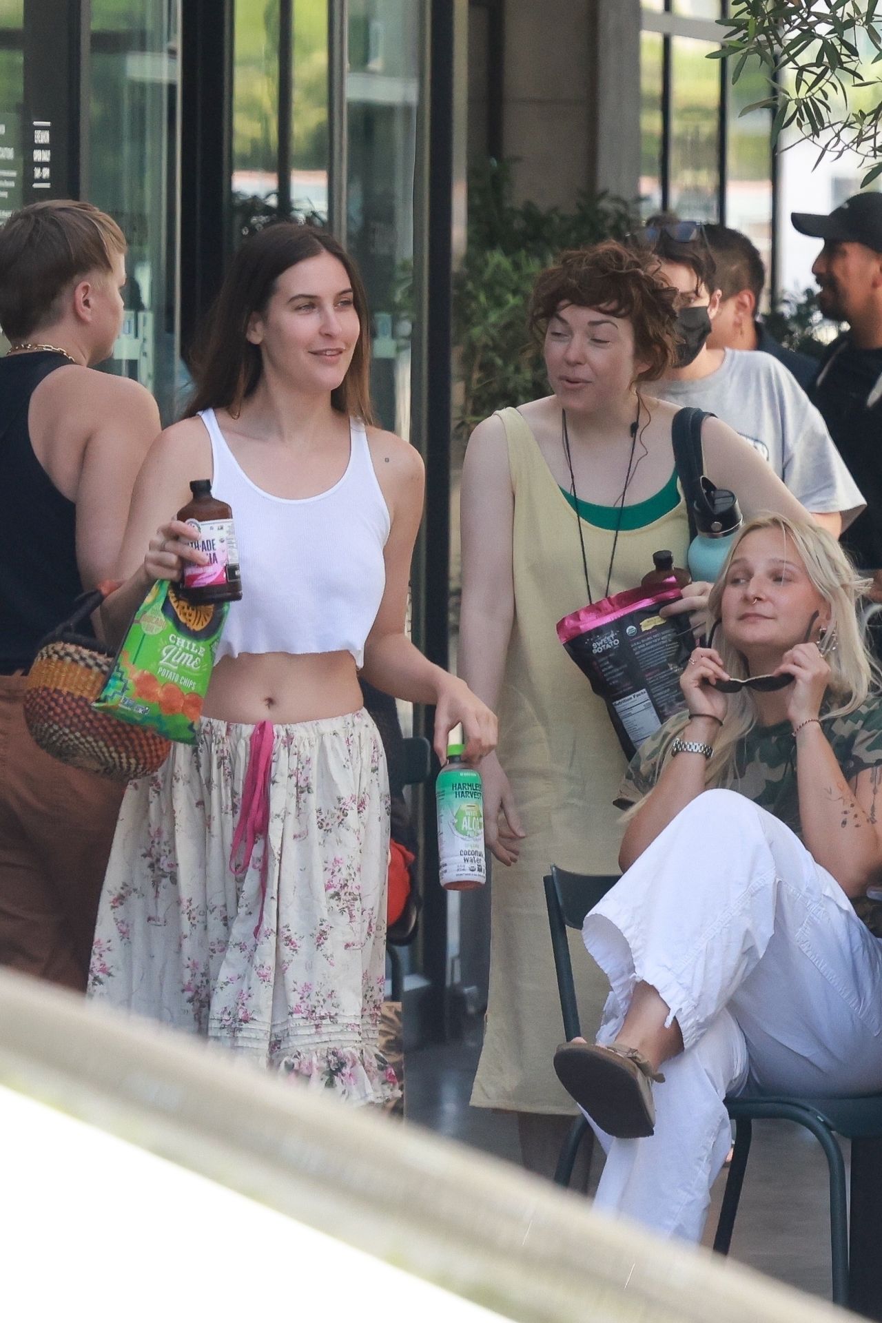 Scout Willis - Shopping on Melrose Ave. in West Hollywood 07/10/2023