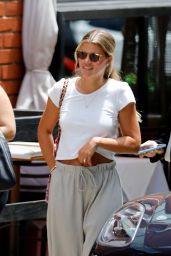 Sofia Richie Street Style - Brentwood 07/24/2023