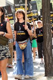 Stefania LaVie Owen – SAG AFTRA Strike at Paramount in Los Angeles 07/17/2023