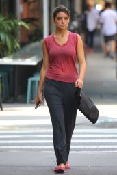 Suri Cruise in Casual Outfit in New York 07/27/2023