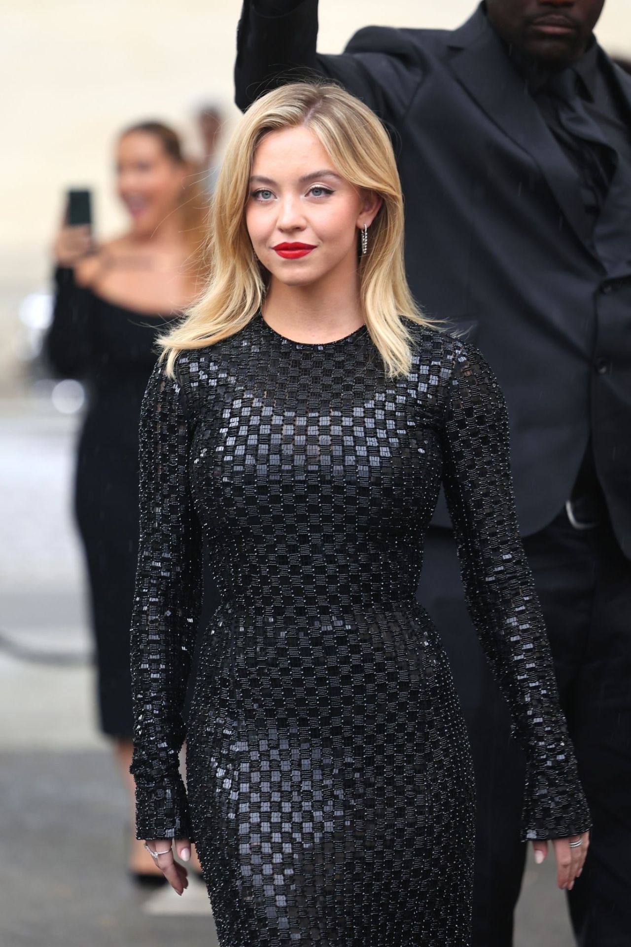 Sydney Sweeney - Giorgio Armani Show in Paris 07/04/2023 • CelebMafia