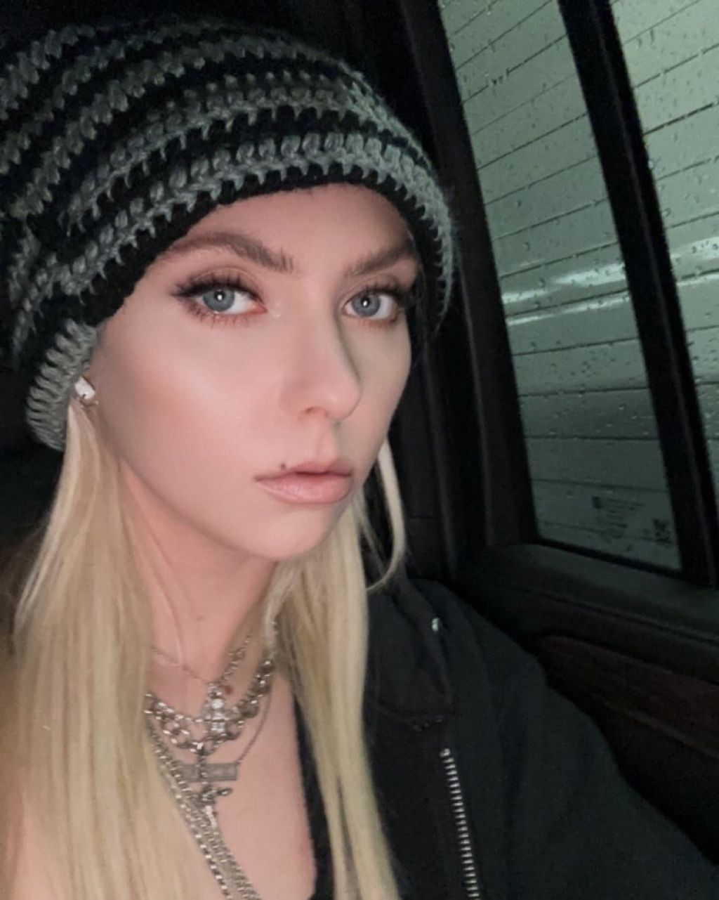 Taylor Momsen 07 05 2023 CelebMafia
