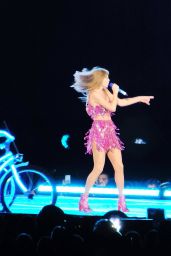Taylor Swift - Performs at The Eras Tour in Chicago 07/02/2023