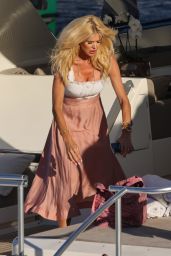 Victoria Silvstedt on a Yacht in Saint-Tropez 07/01/2023