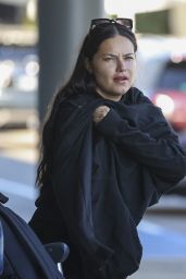 Adriana Lima Make Up Free at Sydney Airport 08/20/2023