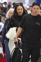 Adriana Lima Make Up Free at Sydney Airport 08/20/2023