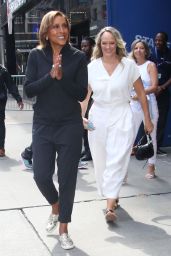 Amber Laign and Robin Roberts at GMA in New York 08/16/2023