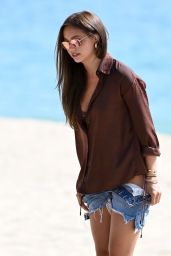 Amber Wise in a Brown Bikini in Portugal 08/23/2023
