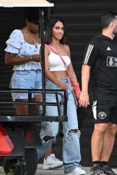 Antonela Roccuzzo in Ripped Jeans in Miami 08/21/2023