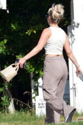 Ariana Madix Summer Street Style - Los Angeles 08/28/2023