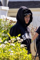 Blac Chyna in Casual Outfit Heads to a Beauty Salon in LA 08/07/2023