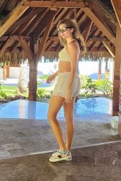 Blanca Blanco - Goes for a Stroll in Bora Bora 08/18/2023