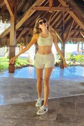 Blanca Blanco - Goes for a Stroll in Bora Bora 08/18/2023