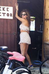 Blanca Blanco Visits the Bike Doctor in Bora Bora 08/26/2023