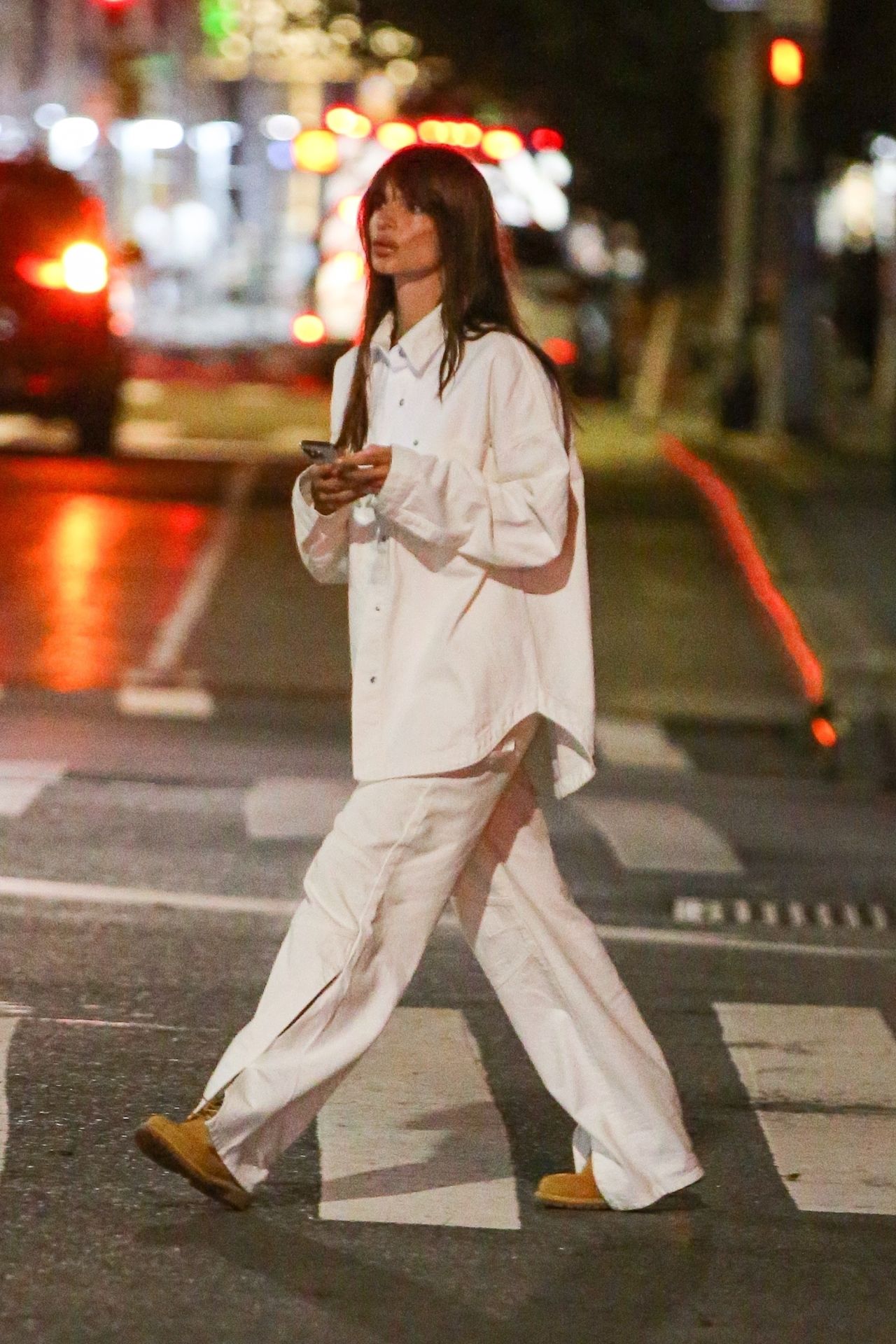 Emily Ratajkowski - Leaving a Wine Shop in New York 08/29/2023 • CelebMafia