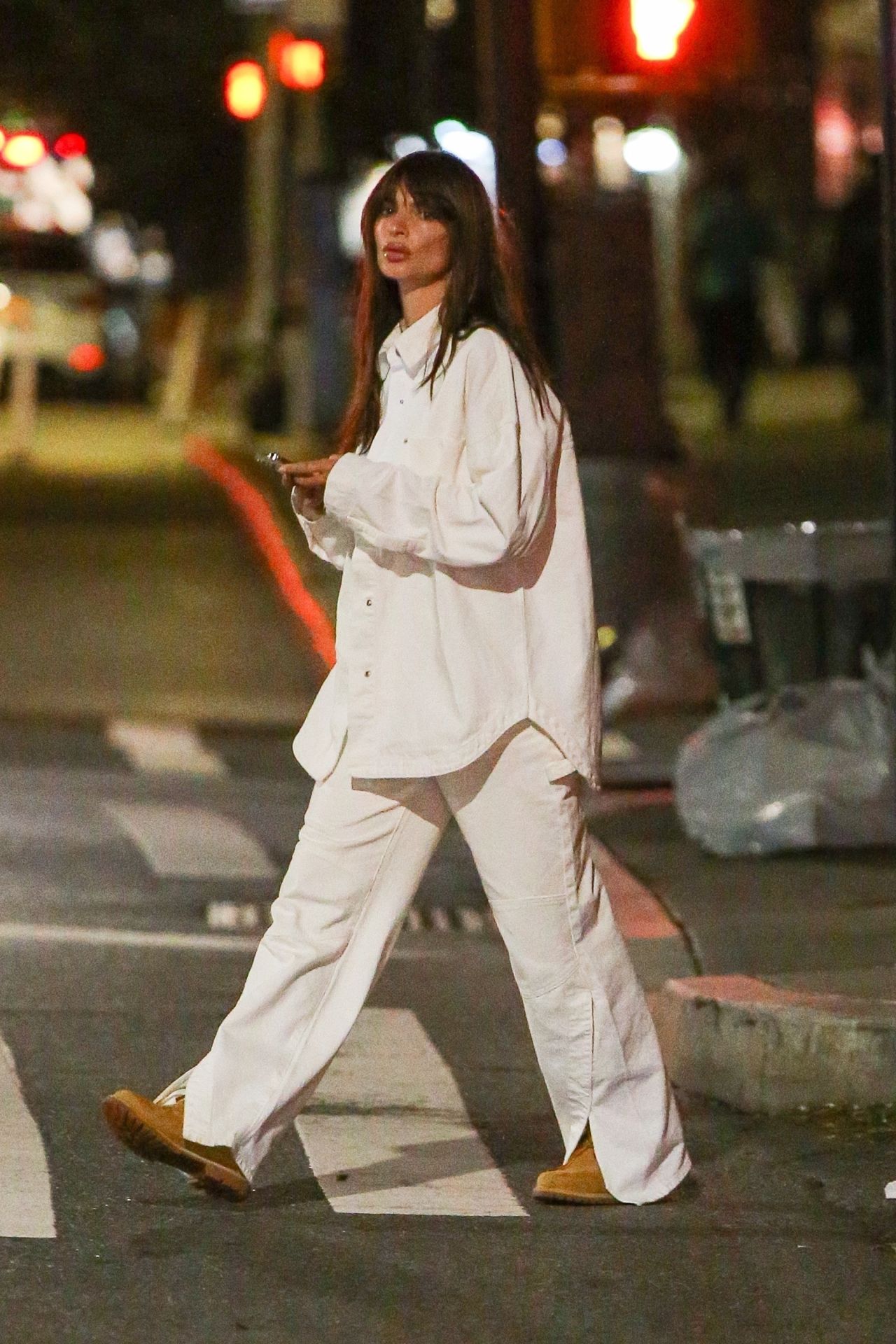 Emily Ratajkowski - Leaving a Wine Shop in New York 08/29/2023 • CelebMafia