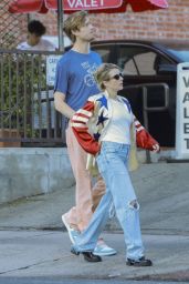 Emma Roberts in Casual Outfit in Los Feliz 08/08/2023