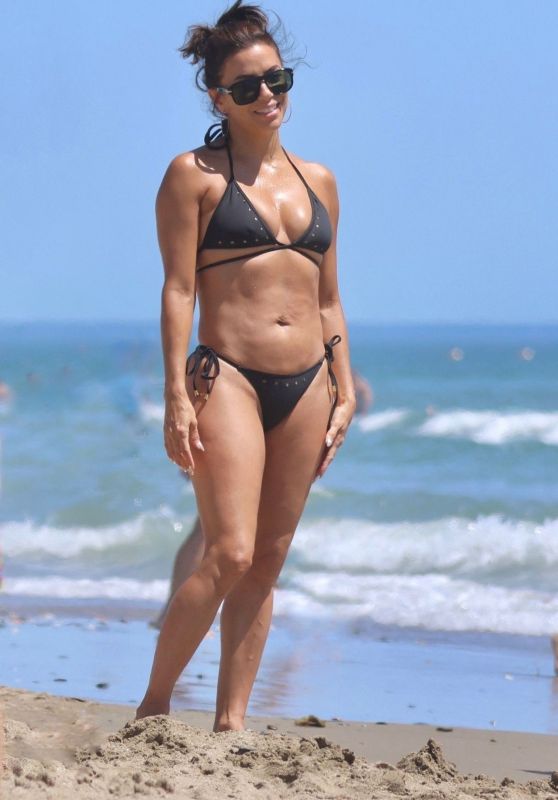Eva Longoria in Bikini in Marbella 08/08/2023
