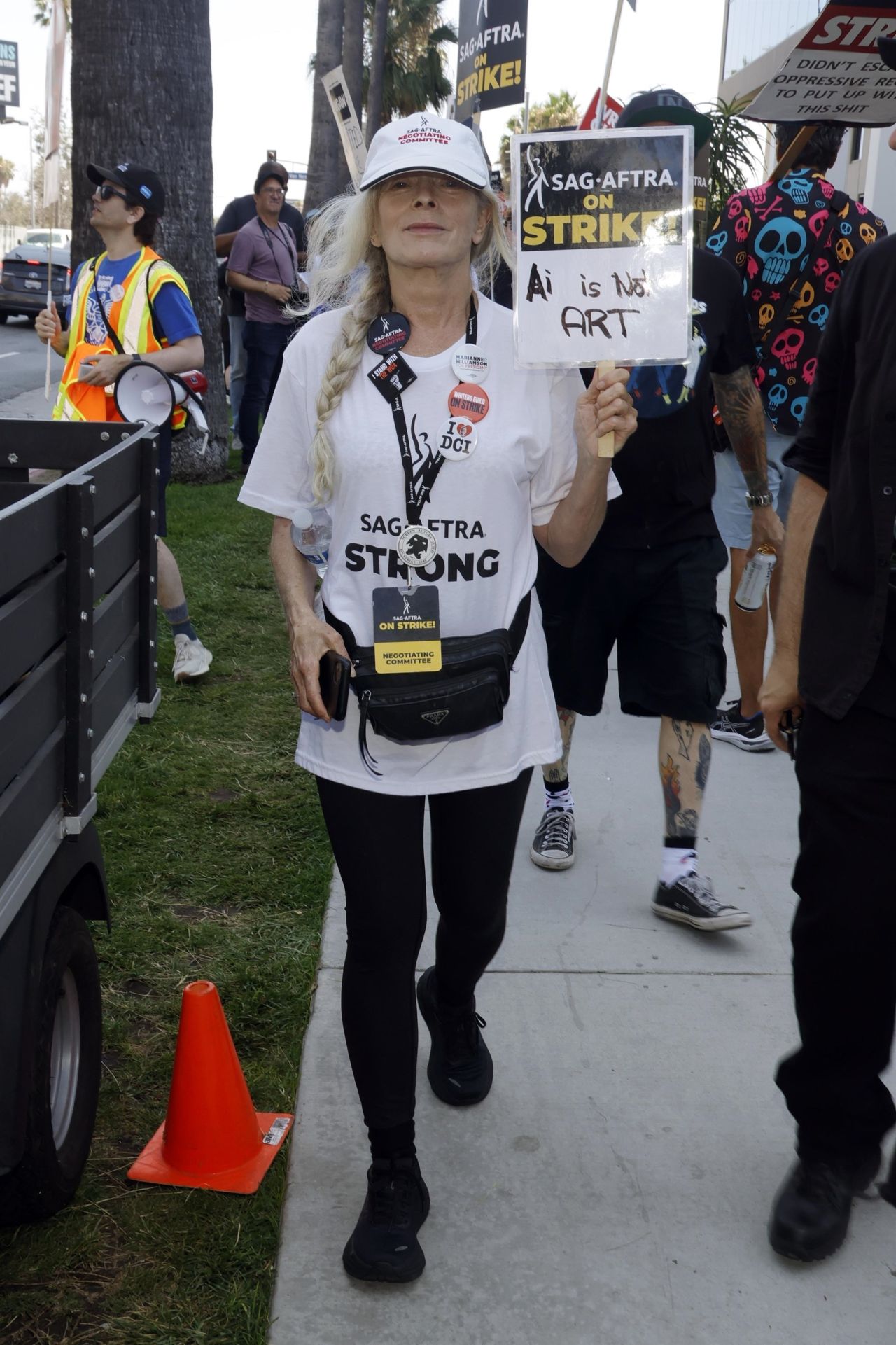 Frances Fisher - SAG-Aftra and WGA Strike at Netflix Offices in Los