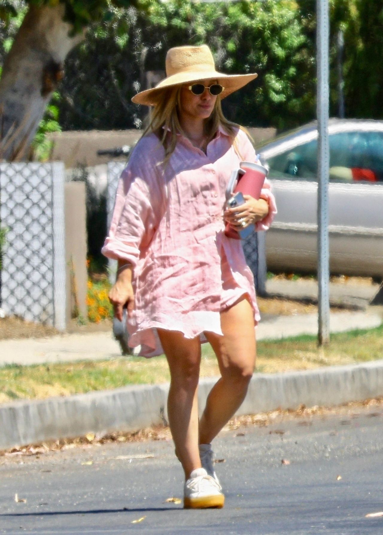 Hilary Duff in the Park in Sherman Oaks 08/18/2023 • CelebMafia