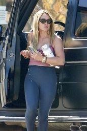 Hilary Duff in Workout Outfit in Sherman Oakes 08/07/2023