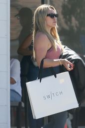 Hilary Duff - Shopping in Los Angeles 08/11/2023