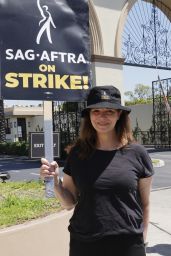 Jeanne Tripplehorn at the SAG-AFTRA and WGA Strike Outside Paramount Studios in Hollywood 08/04/2023