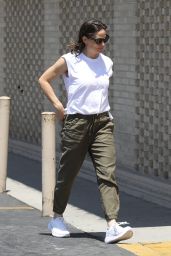 Jennifer Garner in Comfy Outfit in Brentwood 08/12/2023