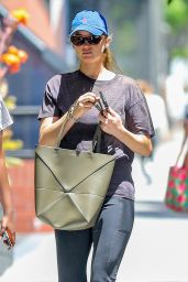 Jennifer Lawrence - Carries a Large Loewe Handbag in Los Angeles 08/04/2023