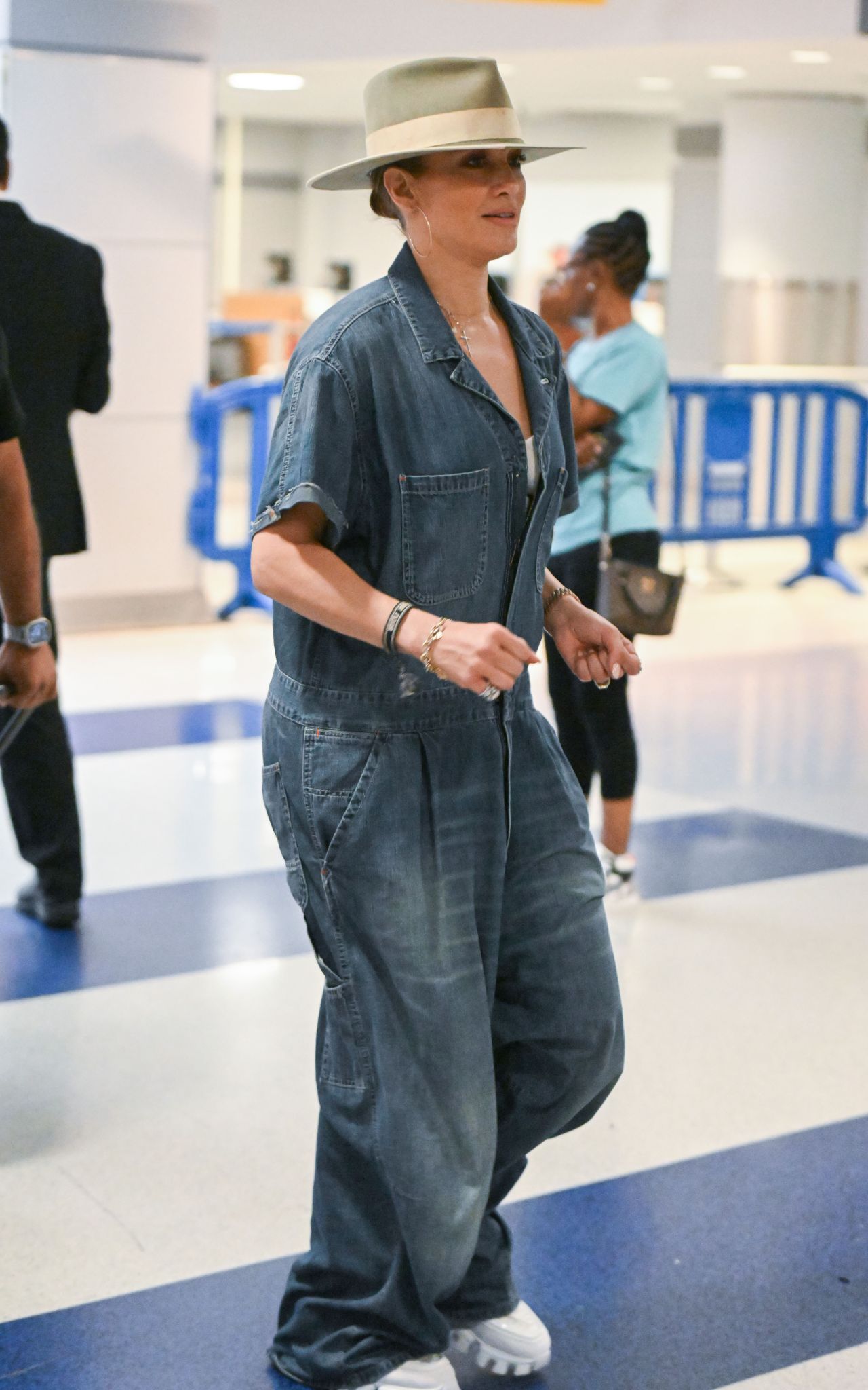 Jennifer Lopez Arriving at JFK Airport in New York 08/12/2023 • CelebMafia