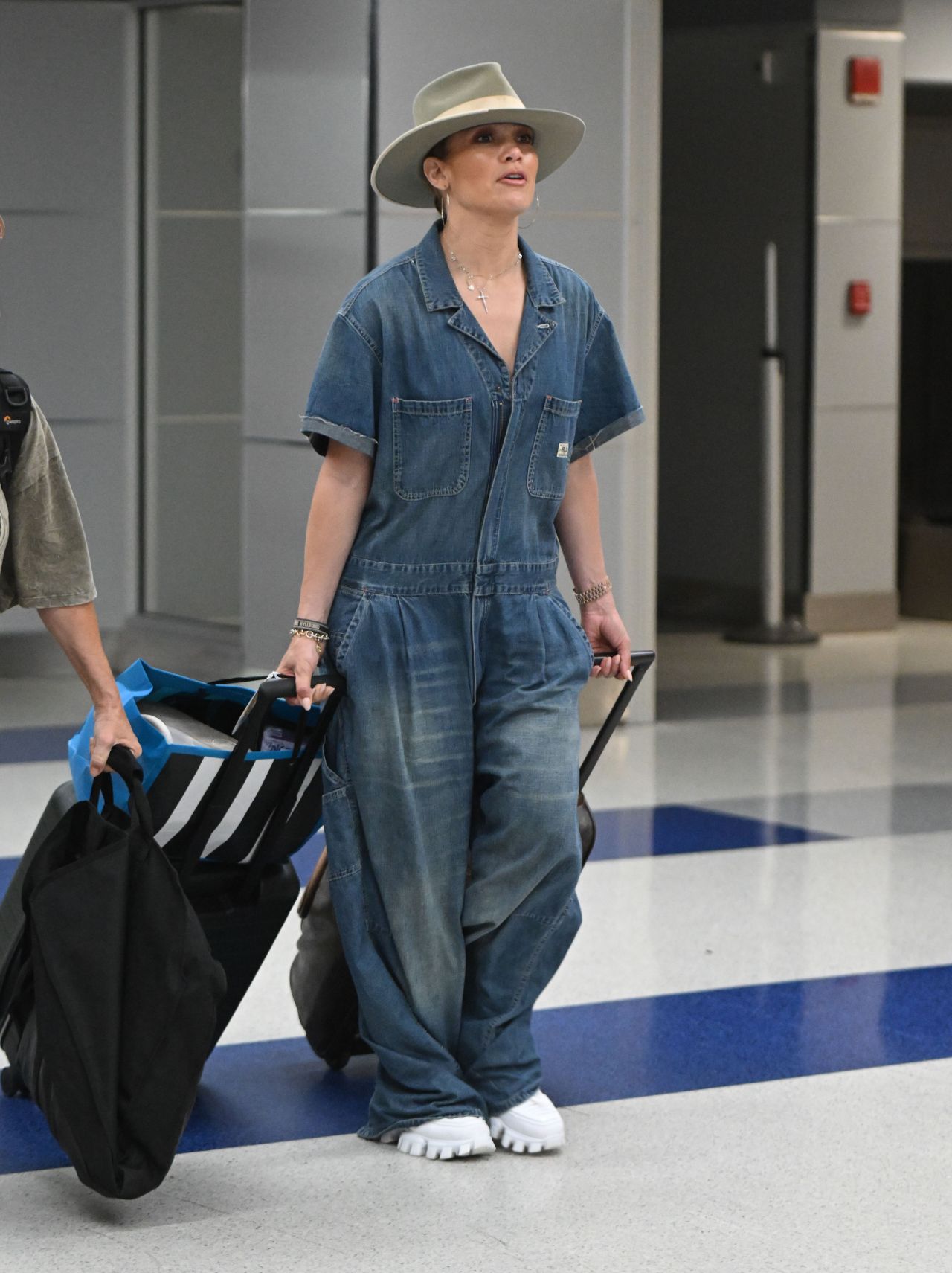 Jennifer Lopez Arriving at JFK Airport in New York 08/12/2023 • CelebMafia