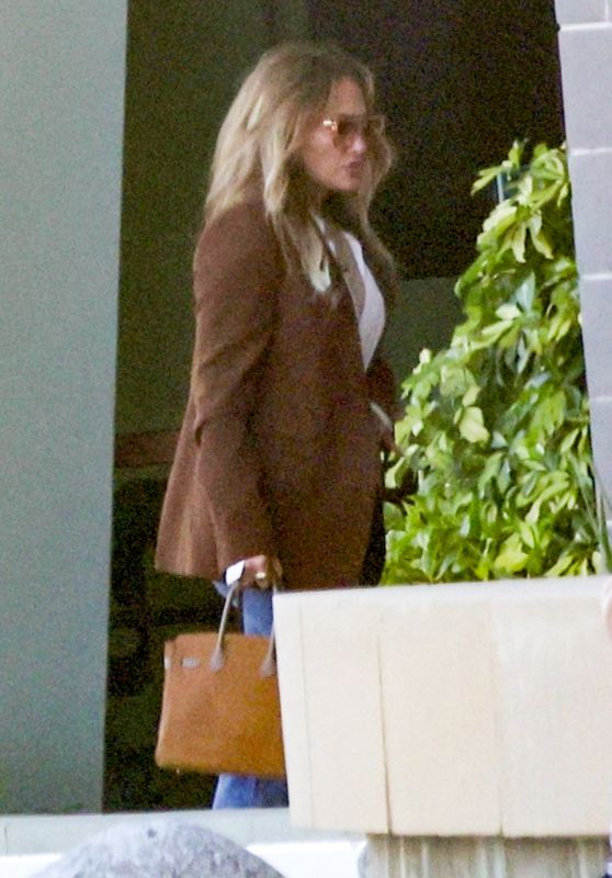 Jennifer Lopez in a Brown Blazer Jacket and Blue Denim Jeans in Los Angeles 08/23/2023