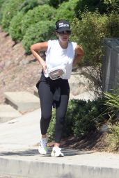 Jessica Alba - Hiking in Los Angeles 08/07/2023