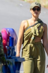 Jessica Alba on a Hike in LA 08/22/2023