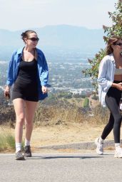 Kaia Gerber and Alay Bowker Hike in Los Angeles 08/16/2023