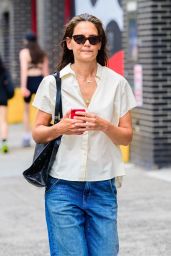Katie Holmes in Casual Outfit in New York 08/08/2023