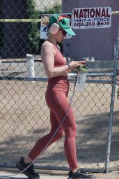 Kristen Bell - Power Walk in LA 08/13/2023