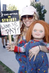 Kyra Gardner, Hannah May Cumming and Barbara Crampton – SAG-Aftra and WGA Strike at Netflix Offices in Los Angeles 08/14/2023