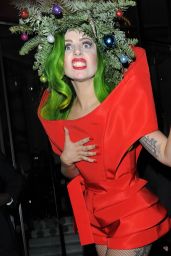 Lady Gaga Dressed as a Christmas Tree - London 08/12/2023
