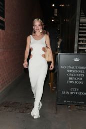 Lily Allen - Leaving The Duke of Theatre in London 08/15/2023