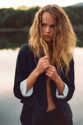 Olivia Vinten - Zara Campaign Spring/Summer 2023