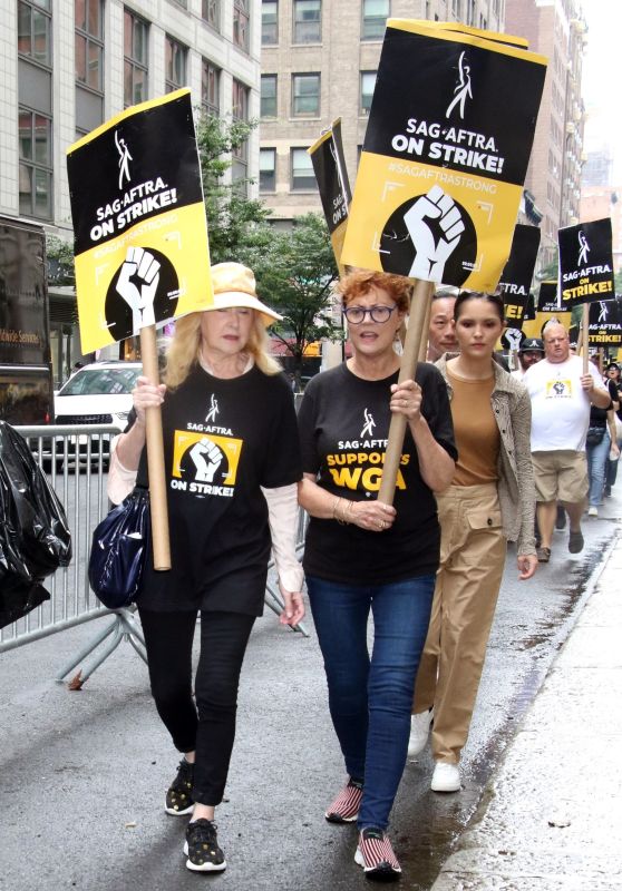 Patricia Clarkson and Susan Sarandon - SAG-AFTRA Strike in New York 08/07/2023