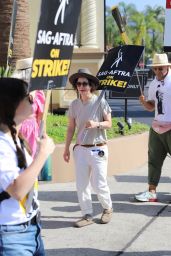 Sara Gilbert - SAG Strike at Paramount Studios in Los Angeles 08/07/2023