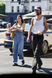 Scout Willis at The Oaks Gourmet Cafe in Los Feliz 08/03/2023