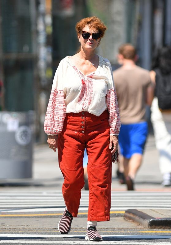 Susan Sarandon in Red Pants in New York 08/20/2023