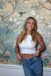 Sydney Sweeney - Photo Shoot August 2023